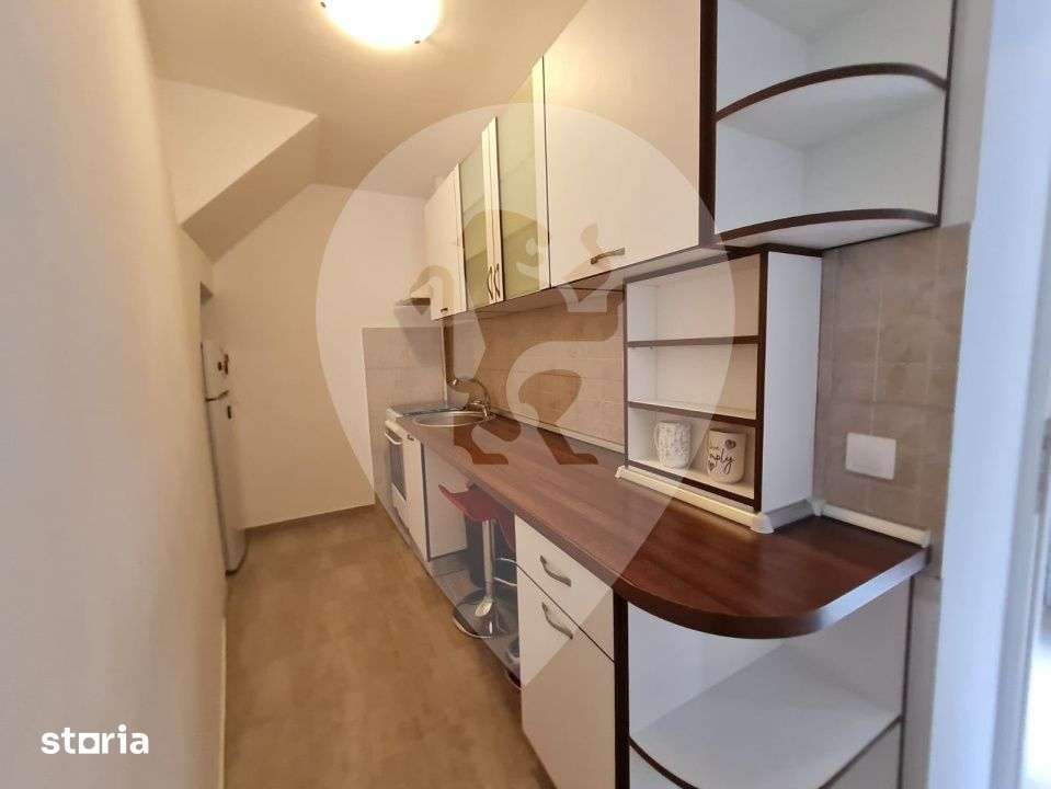 Centrul Istoric| Garsoniera de inchiriat-35 m2| curte - Imagine principală: 4/6