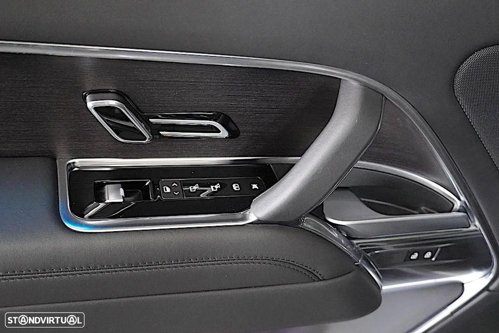 Land Rover Range Rover P440e Hybrid SE - 8