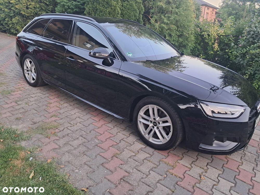 Audi A4 Avant 35 TDI S tronic S line - 1