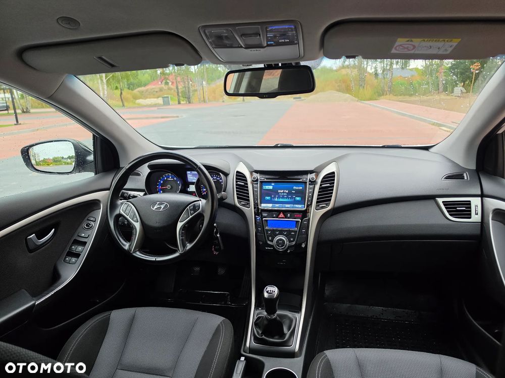 Hyundai i30 1.6 GDI BlueDrive Premium - 27