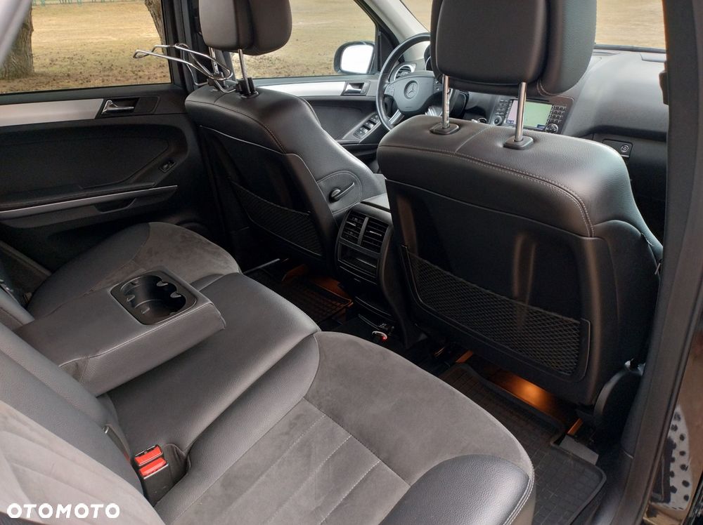 Mercedes-Benz ML - 28