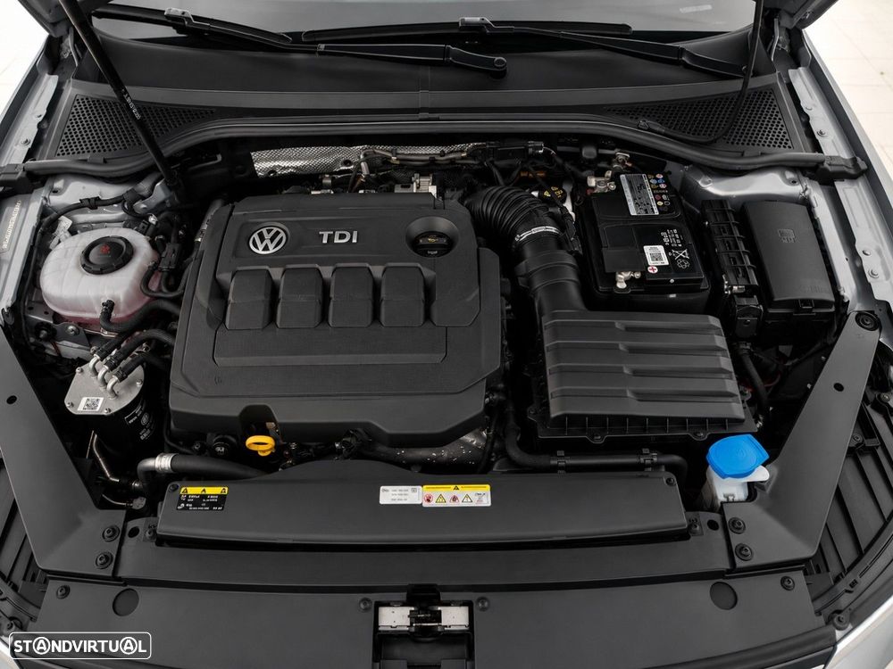 Volkswagen Passat Variant 2.0 TDI Business DSG — fotografia 33