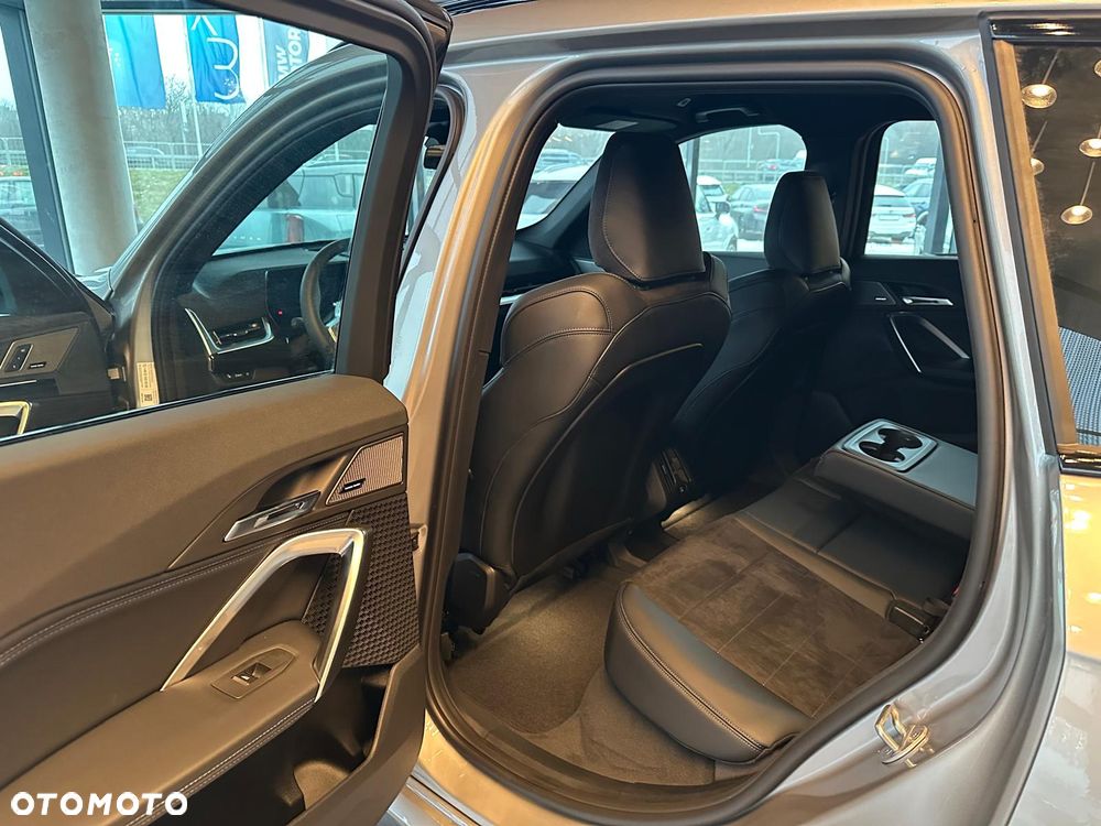 BMW iX1 eDrive20 66.5kWh M Sport Edition - 21