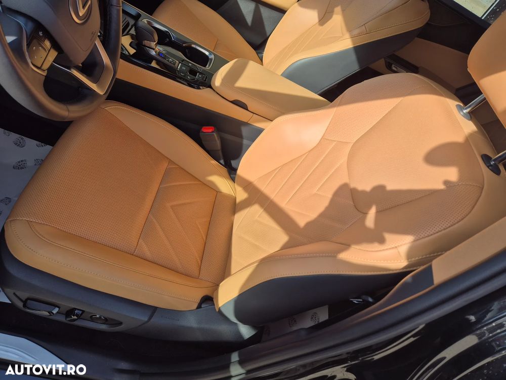 Lexus Seria NX - 20