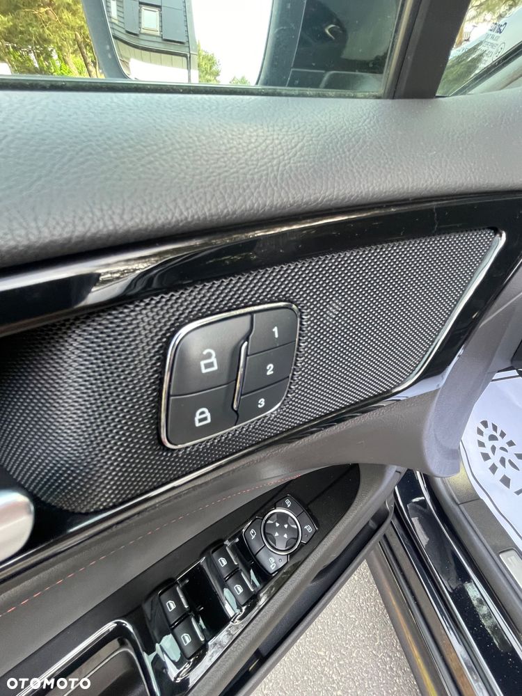 Ford Mondeo - 10