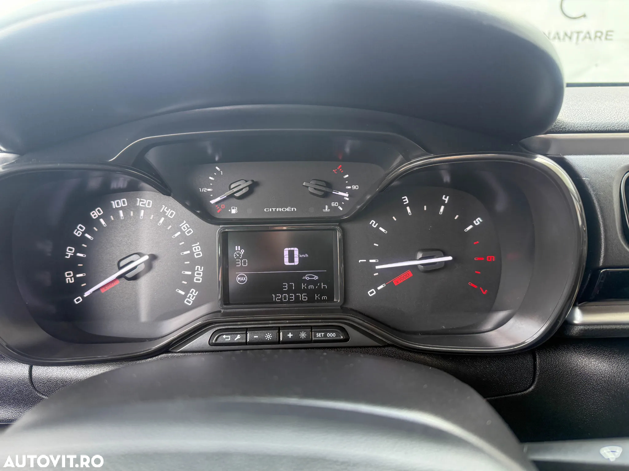 Citroën C3 1.2 PureTech BVM Shine - 18