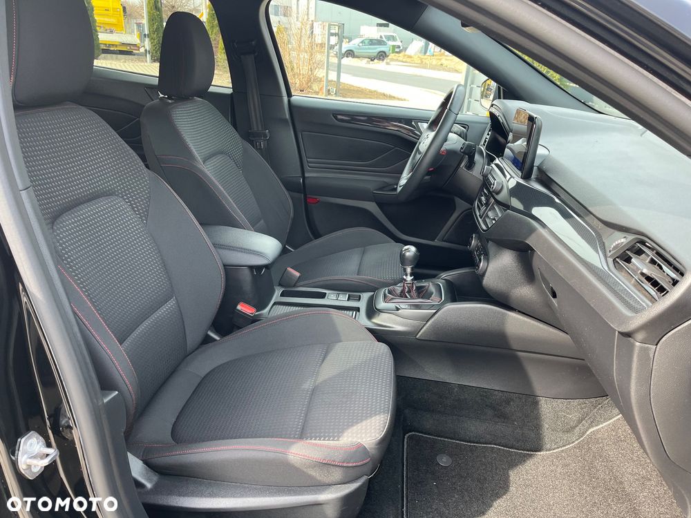 Ford Focus 1.5 EcoBoost STart-Stopp-System ST-LINE - 25