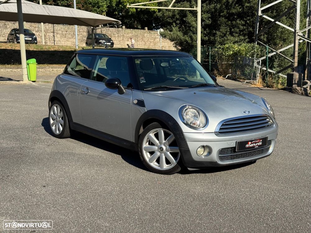 MINI 3 Portas Cooper D - 2