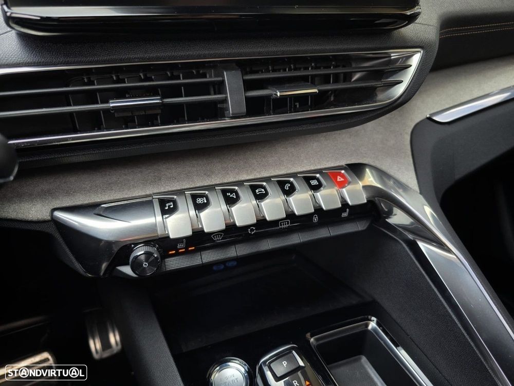 Peugeot 3008 1.5 BlueHDi GT Line J19 EAT8 - 27