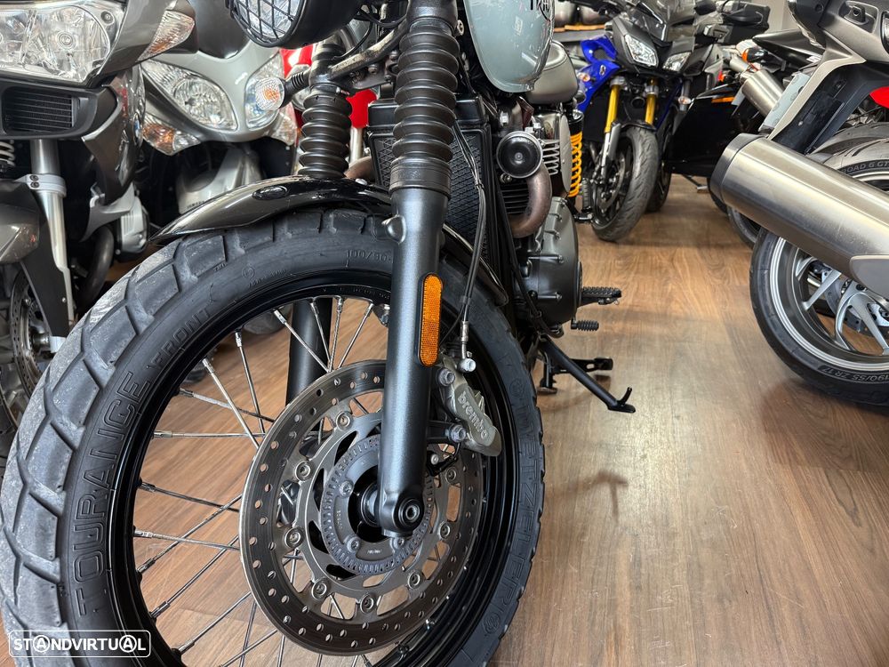 Triumph Scrambler Street - 18