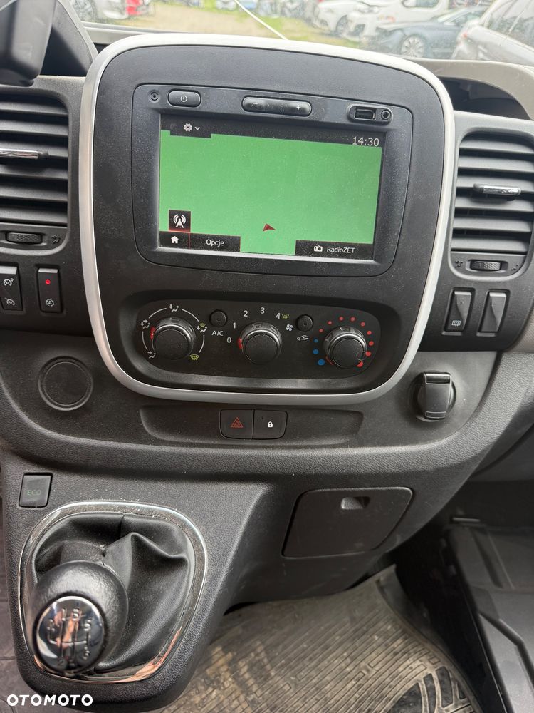 Nissan NV300 - 12