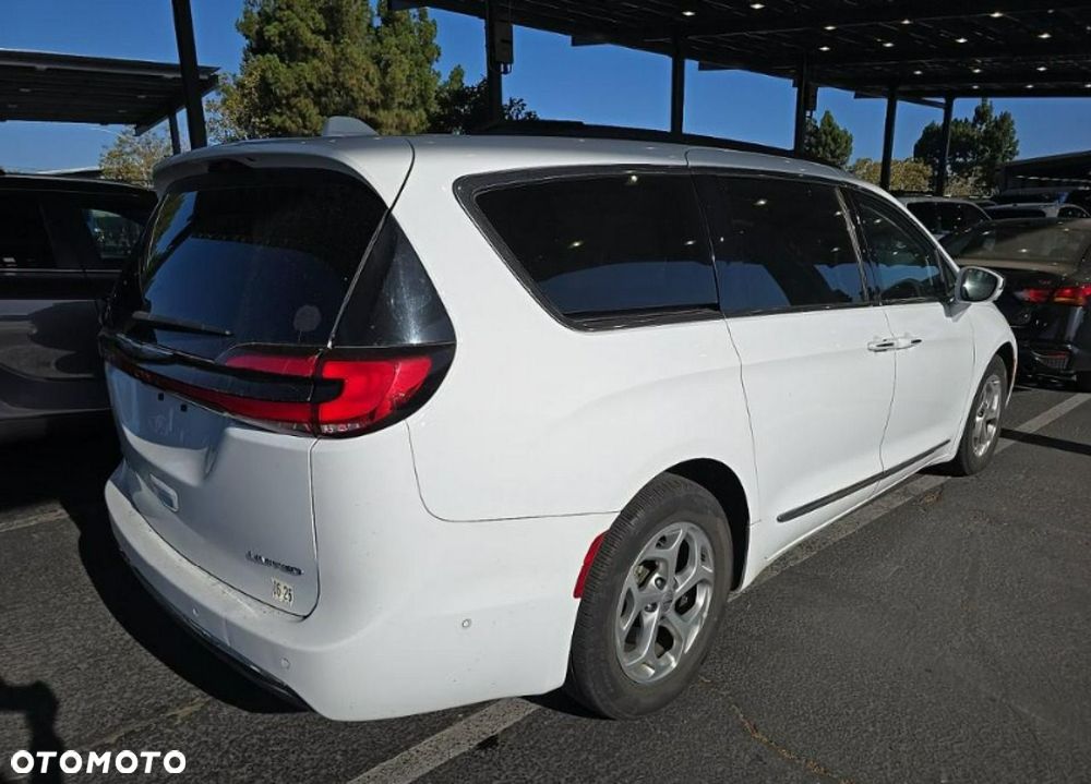 Chrysler Pacifica 2022 photo 4