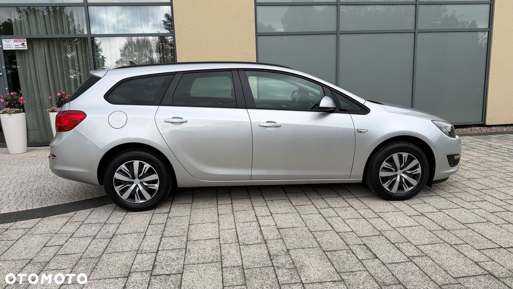 Opel Astra 1.6 CDTI Cosmo - 11