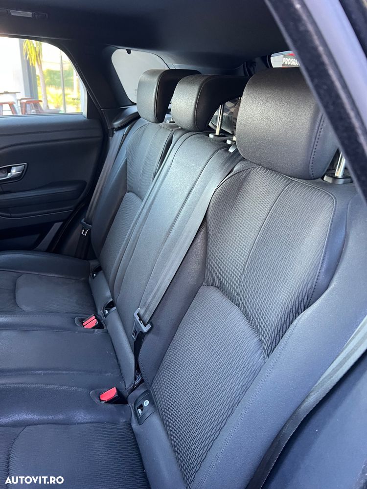 Land Rover Range Rover Evoque - 22