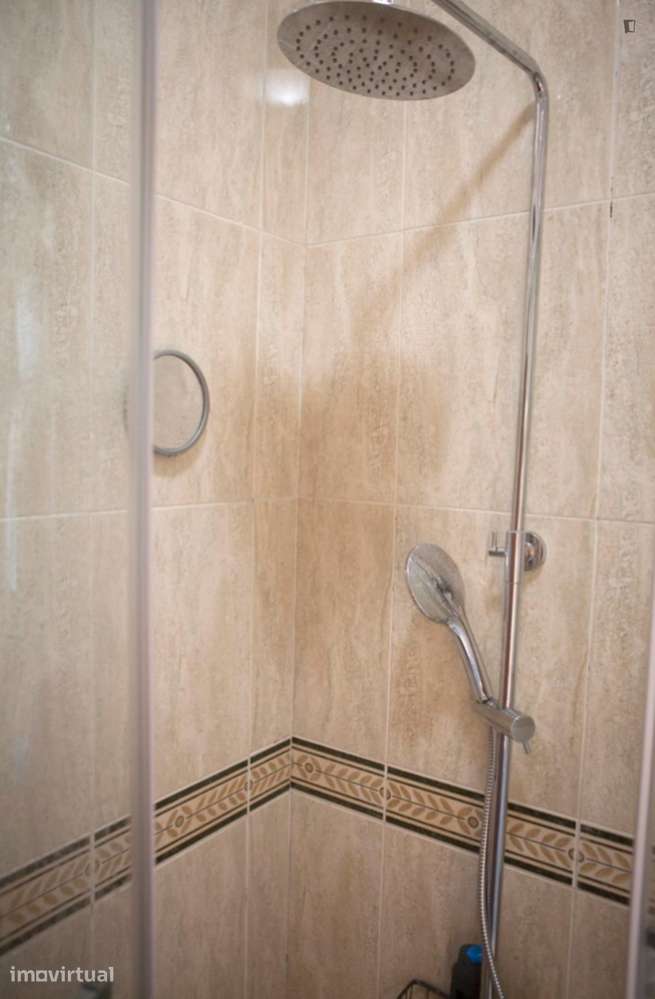 Quarto - localizado em Lisbon - Grande imagem: 3/8