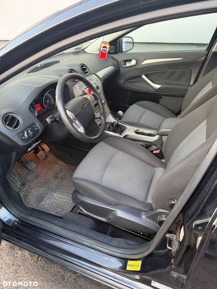 Ford Mondeo - 15