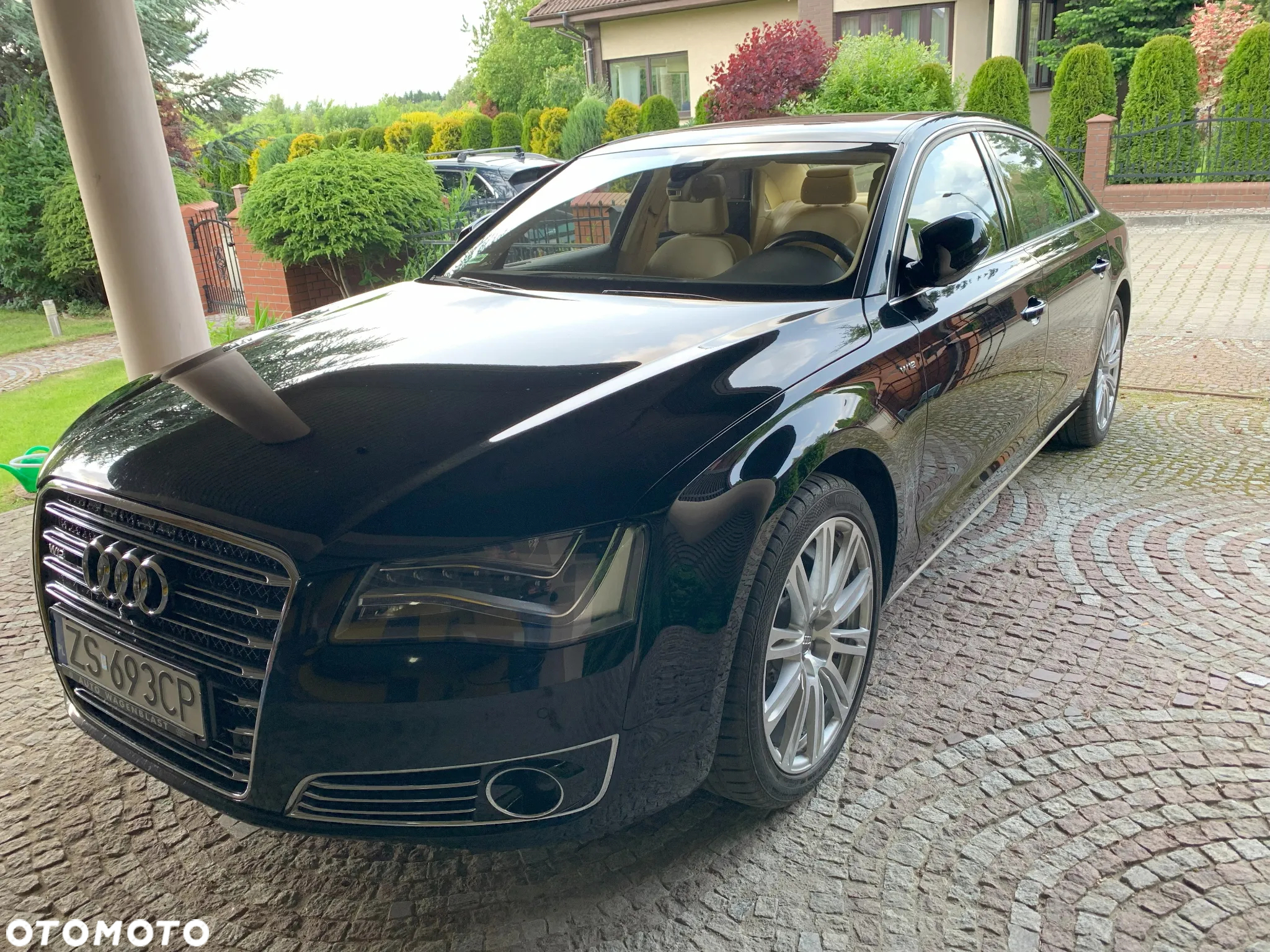 Audi A8 6.3 W12 FSI L Quattro - 3