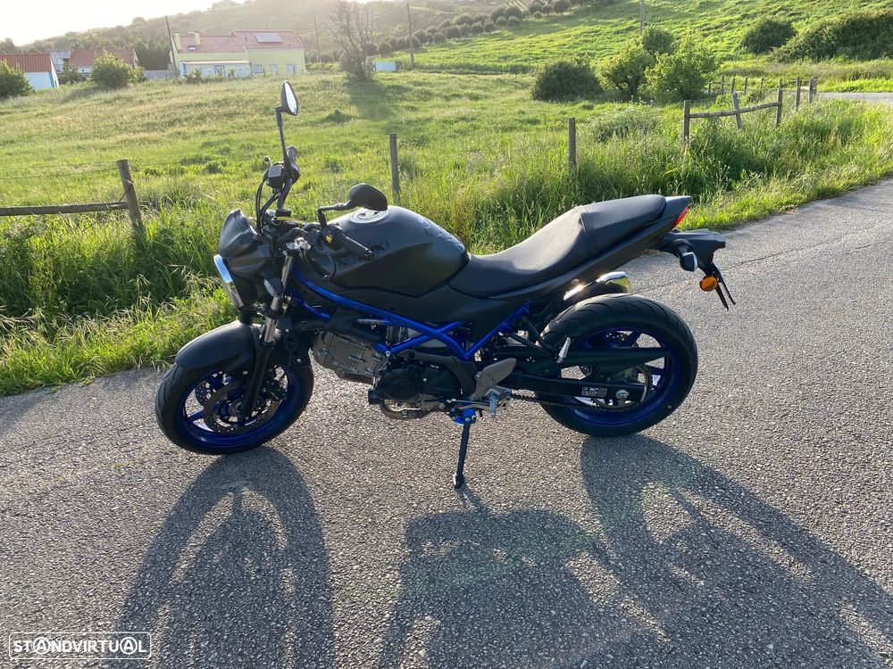 Suzuki SV - 4