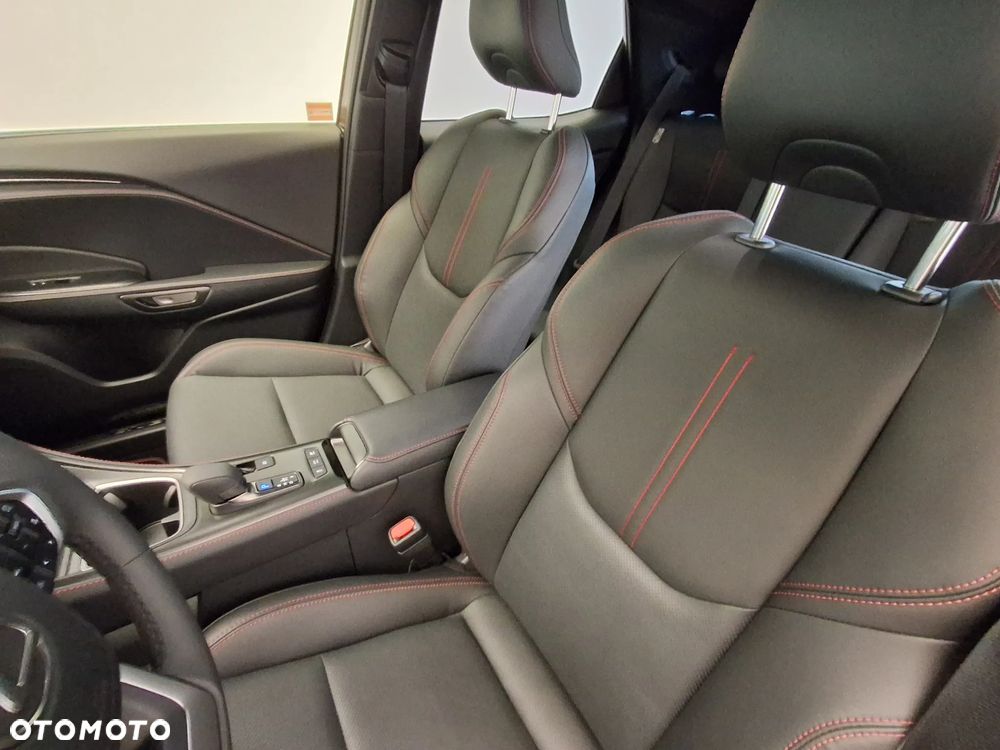 Lexus LBX 1.5 Hybrid Emotion - 19