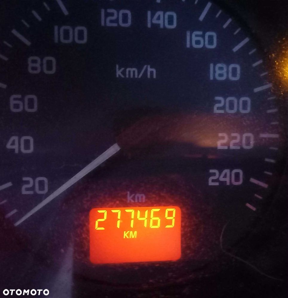 Renault Scenic - 8
