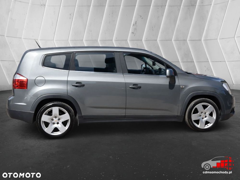 Chevrolet Orlando - 11