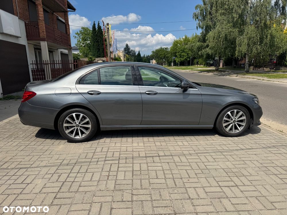 Mercedes-Benz Klasa E 220 d 4-Matic 9G-TRONIC - 6