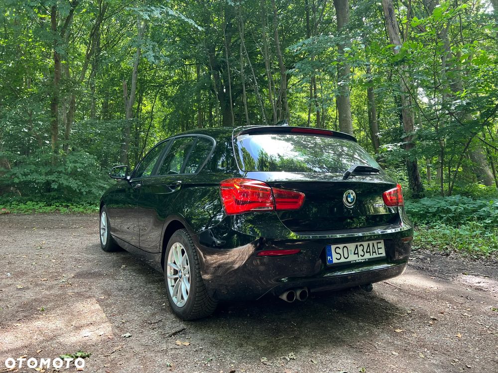 BMW Seria 1 120i - 6