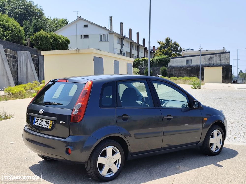 Ford Fiesta 1.4 TDCI Ambiente - 5