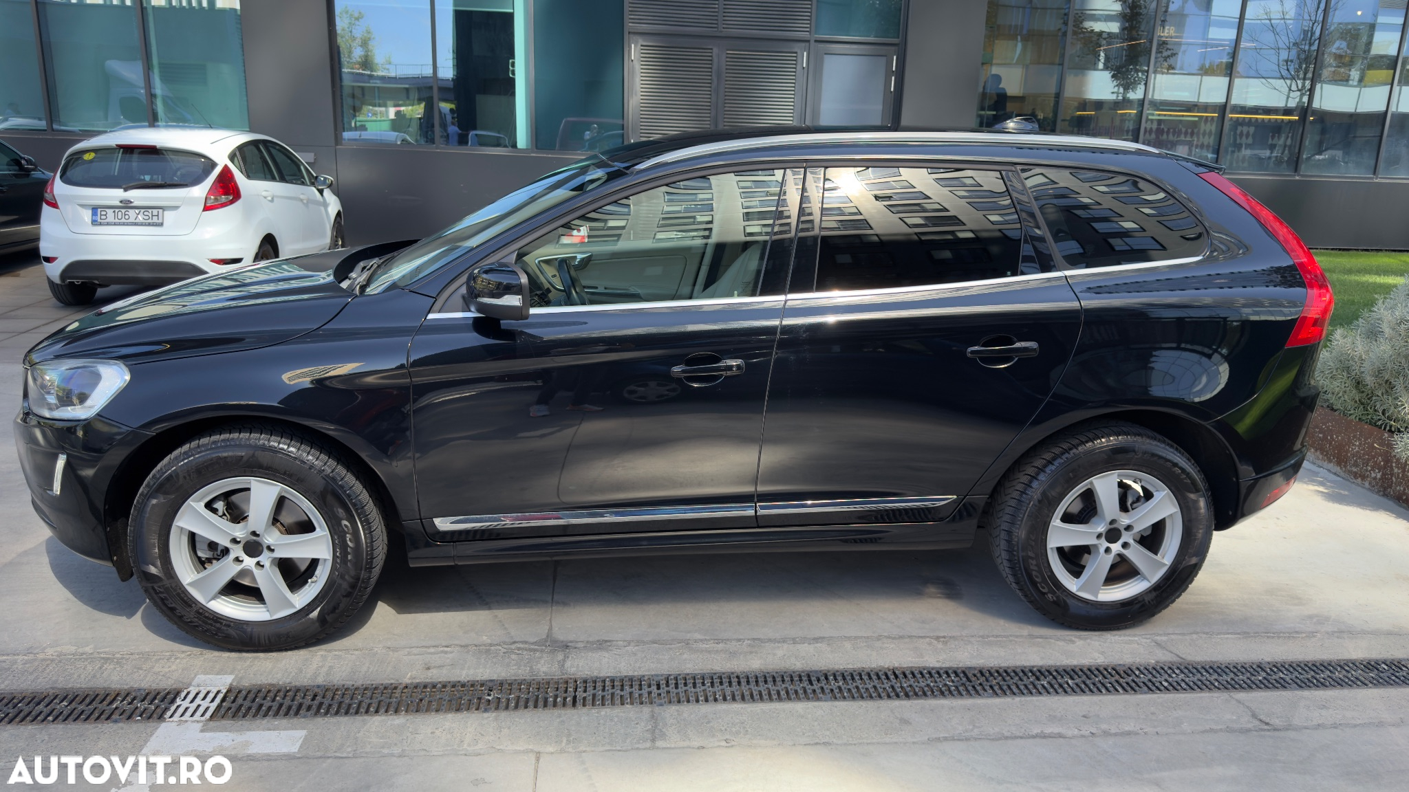 Volvo XC 60 D5 AWD Momentum - 12