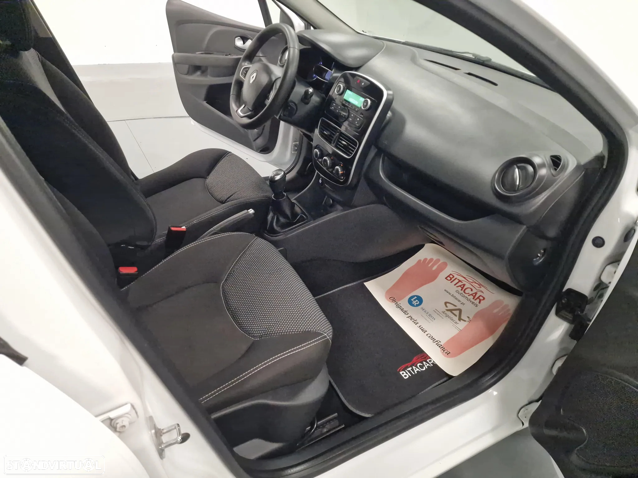 Renault CLIO SOCIETE 1.5 DCI ZEN IVA DEDUTIVEL - 46