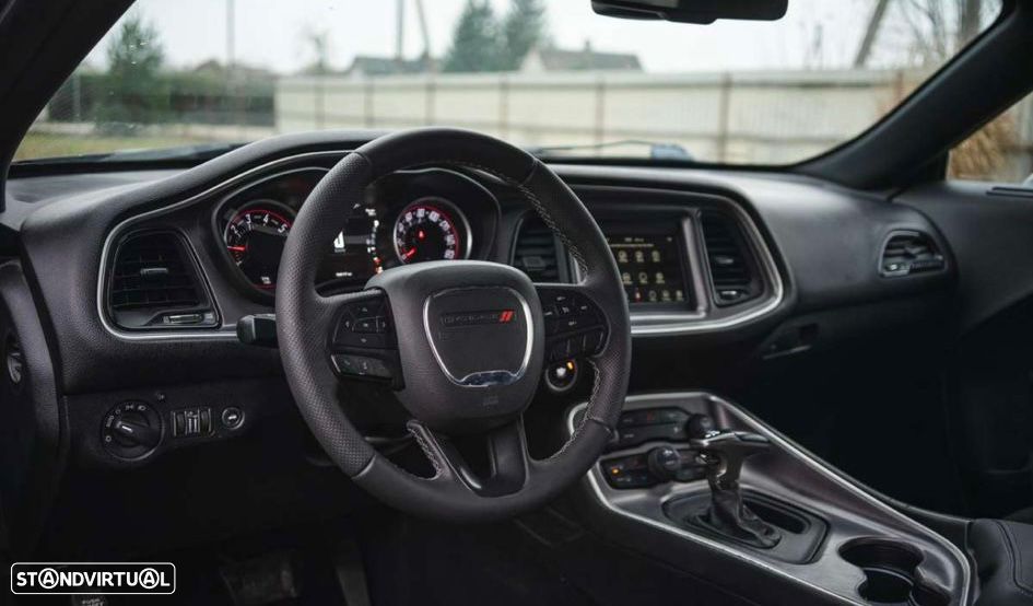 Dodge Challenger Auto SXT Plus - 21