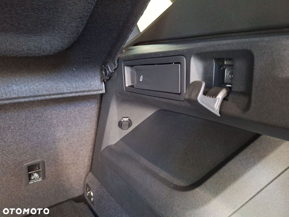 Volkswagen Tiguan 2.0 TDI R-Line Plus DSG - 34