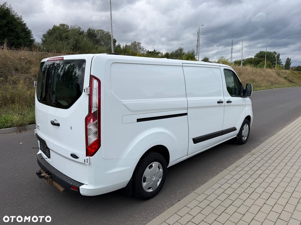 Ford Transit Custom - 8