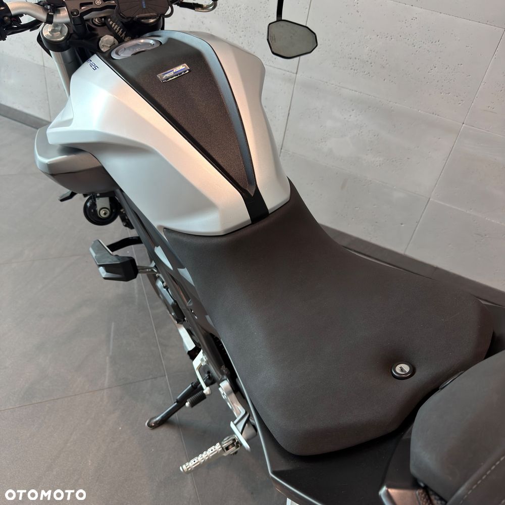 Yamaha MT - 11