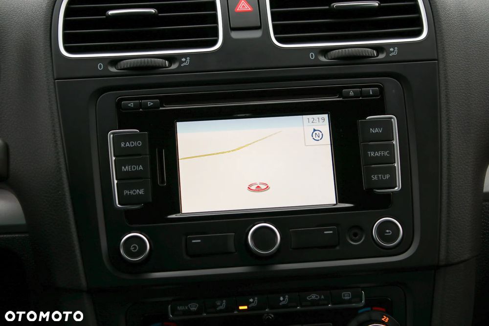 Volkswagen Golf - 21