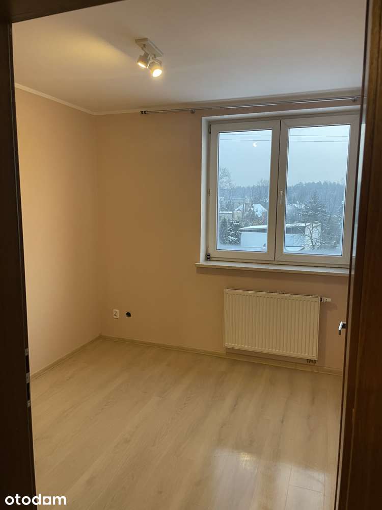 Mieszkanie na wynajem w Wesołej z balkonem