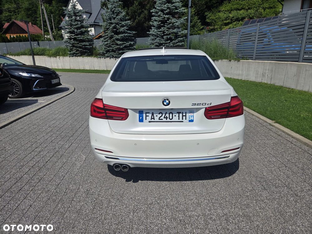 BMW Seria 3 320d Efficient Dynamic Edition Luxury Line - 7