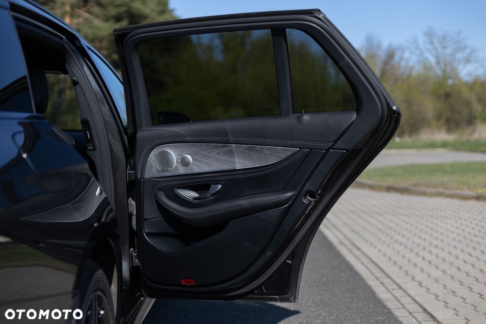 Mercedes-Benz Klasa E 300 de 4Matic 9G-TRONIC Night Edition - 7