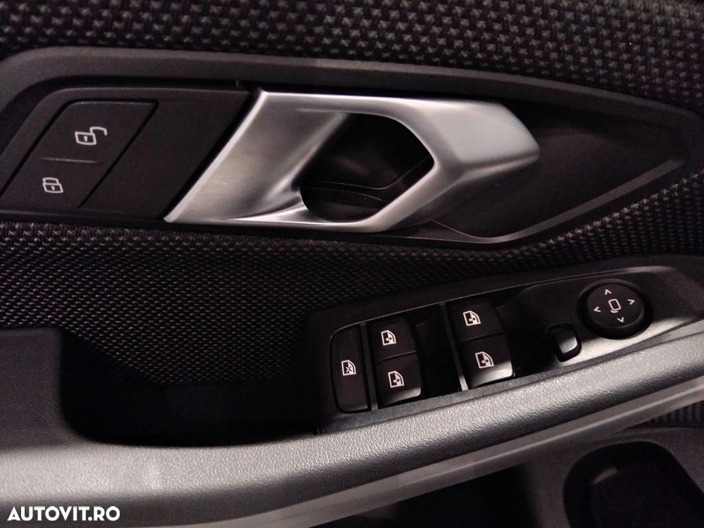 BMW Seria 3 320i xDrive AT - 10