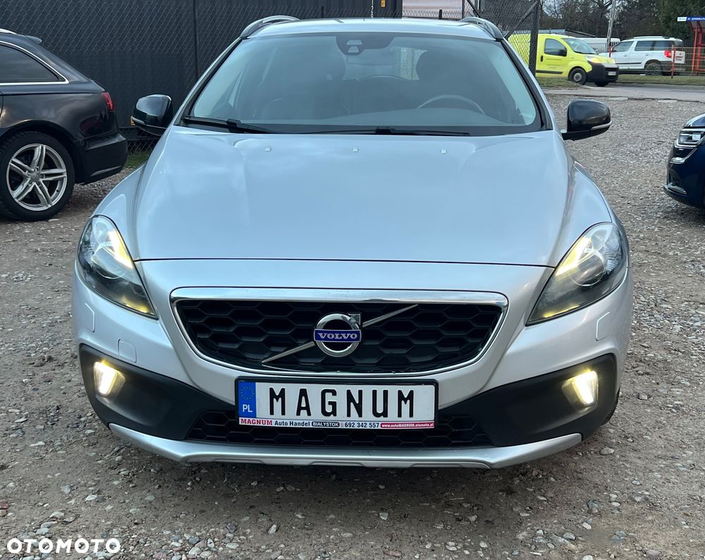 Volvo V40 Cross Country D2 Momentum - 26