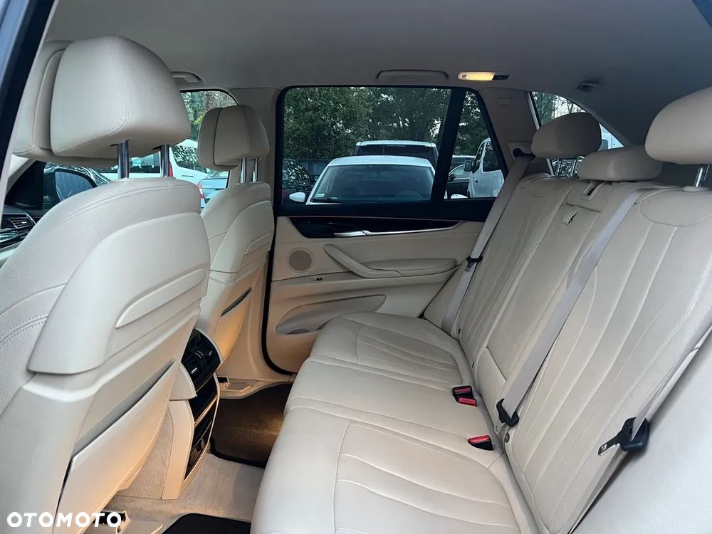 BMW X5 sDrive25d - 27