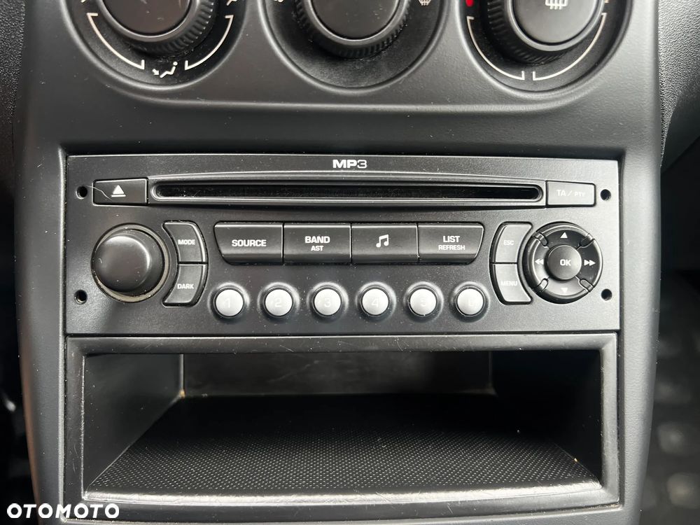 Citroën C3 Picasso 1.6 HDi Attraction - 20