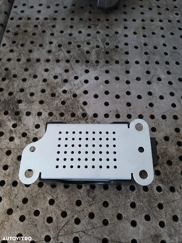 Amplificator antena vw golf 6 k 5m0035570b - 1
