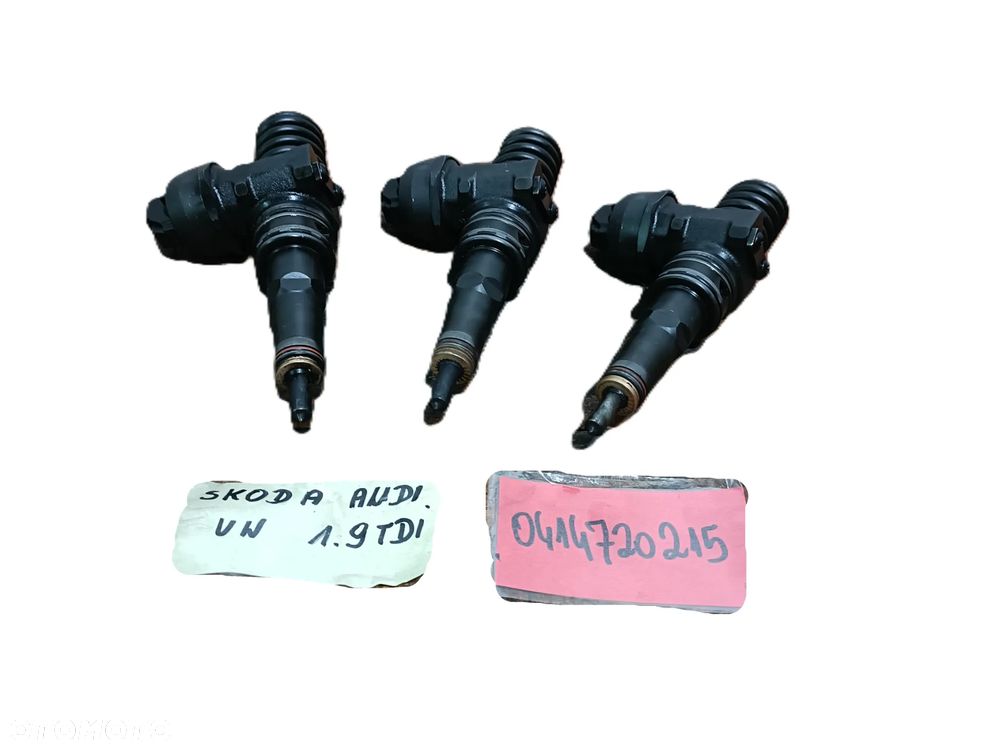 * VOLKSWAGEN GOLF V 03-09 r. 1,9 TDI POMPOWTRYSK wtryskiwacz 0414720215 - 1