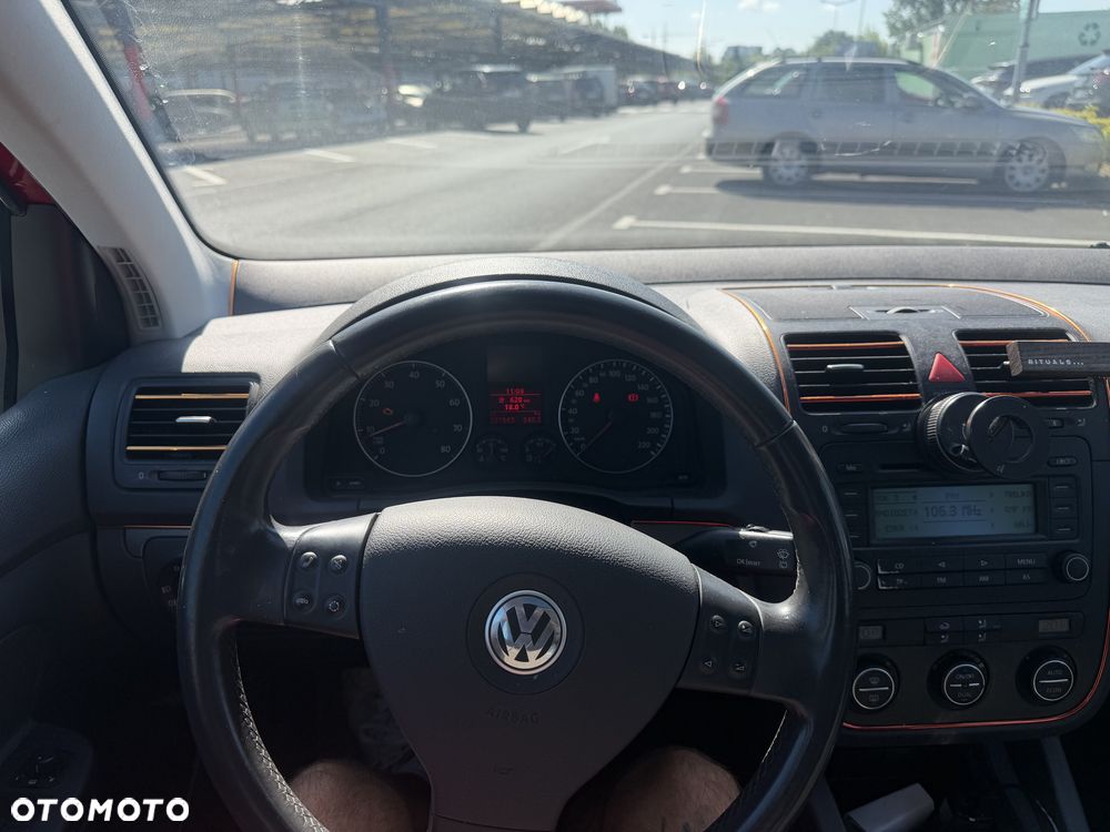 Volkswagen Golf 1.4 FSI Comfortline - 17