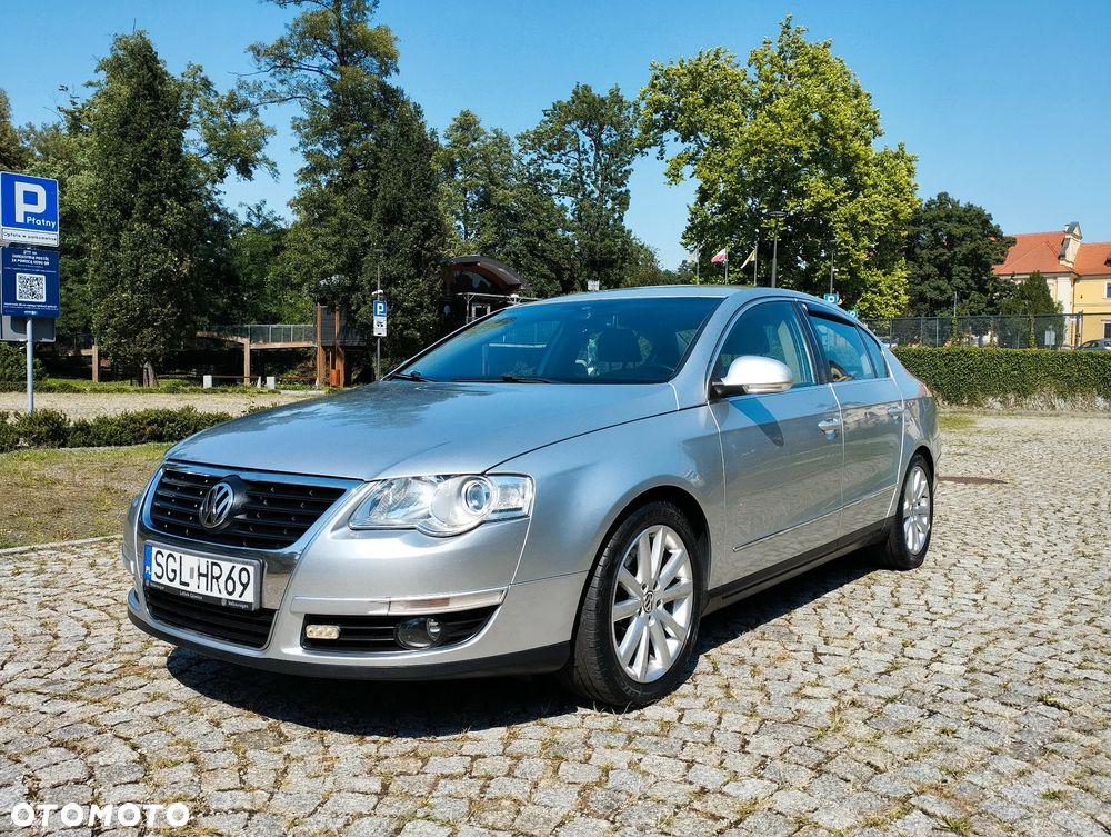 Volkswagen Passat 2.0 TDI DSG Highline - 2
