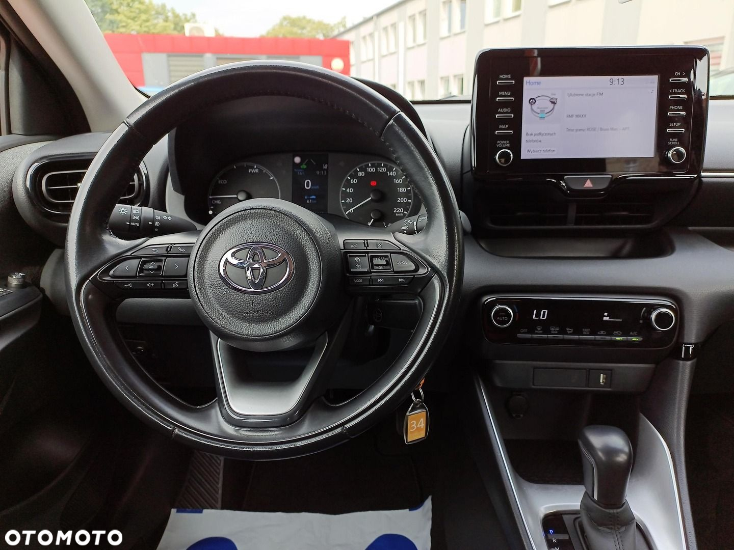Toyota Yaris - 16