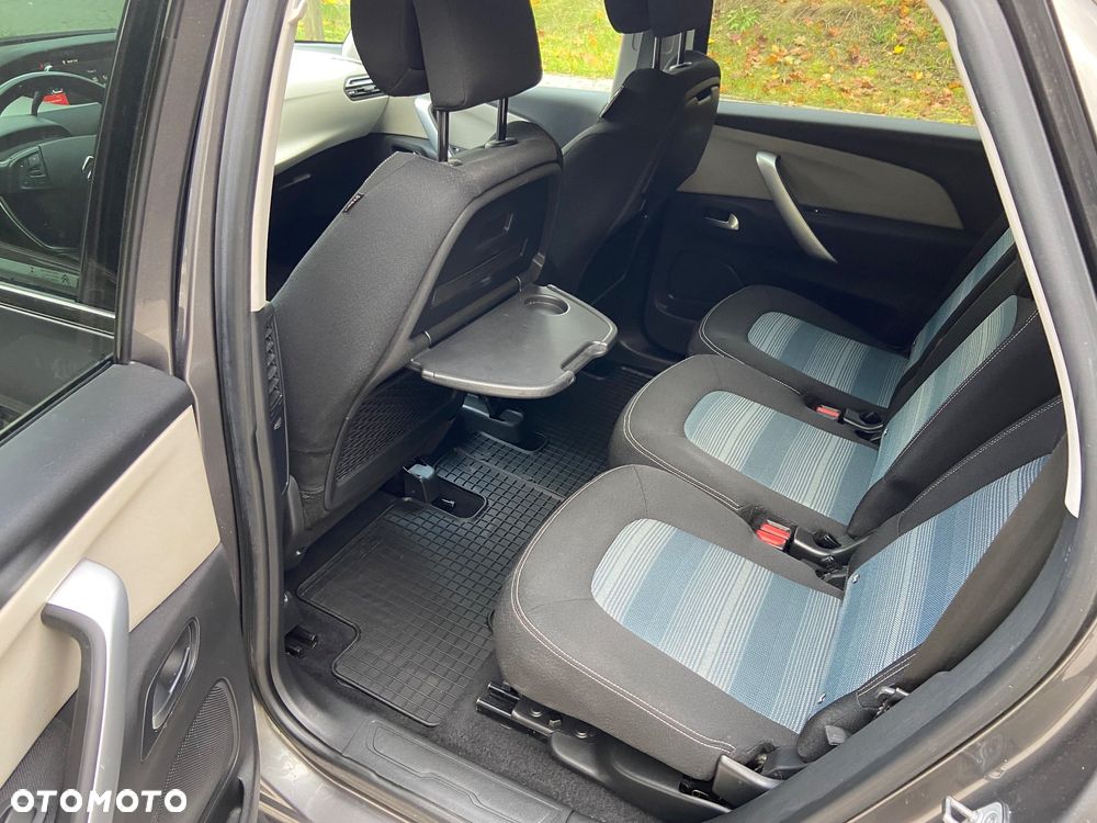 Citroën C4 Picasso - 12