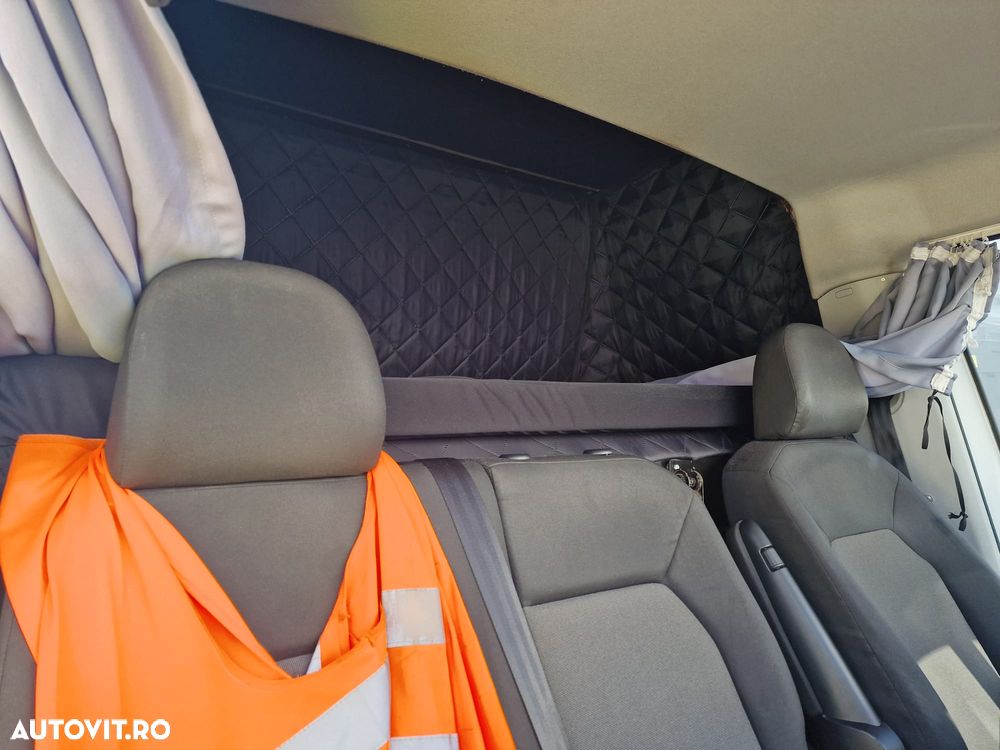 Volkswagen Crafter - 13