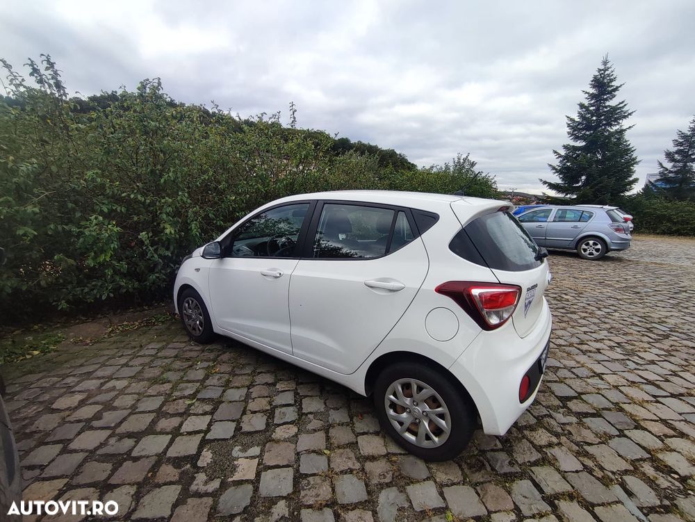 Hyundai i10 - 10